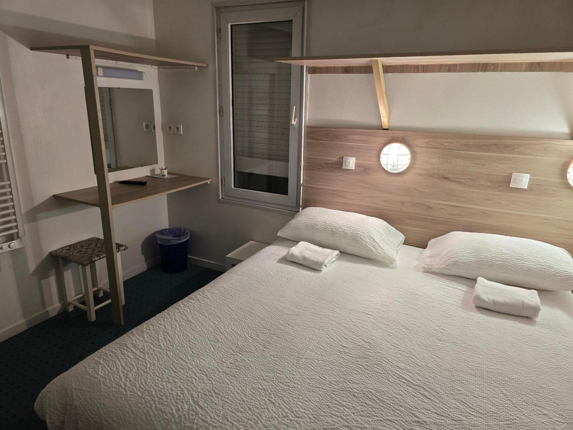 ז'ונה-קלה Brit Hotel Essentiel Poitiers Gare Du Futuroscope מראה חיצוני תמונה