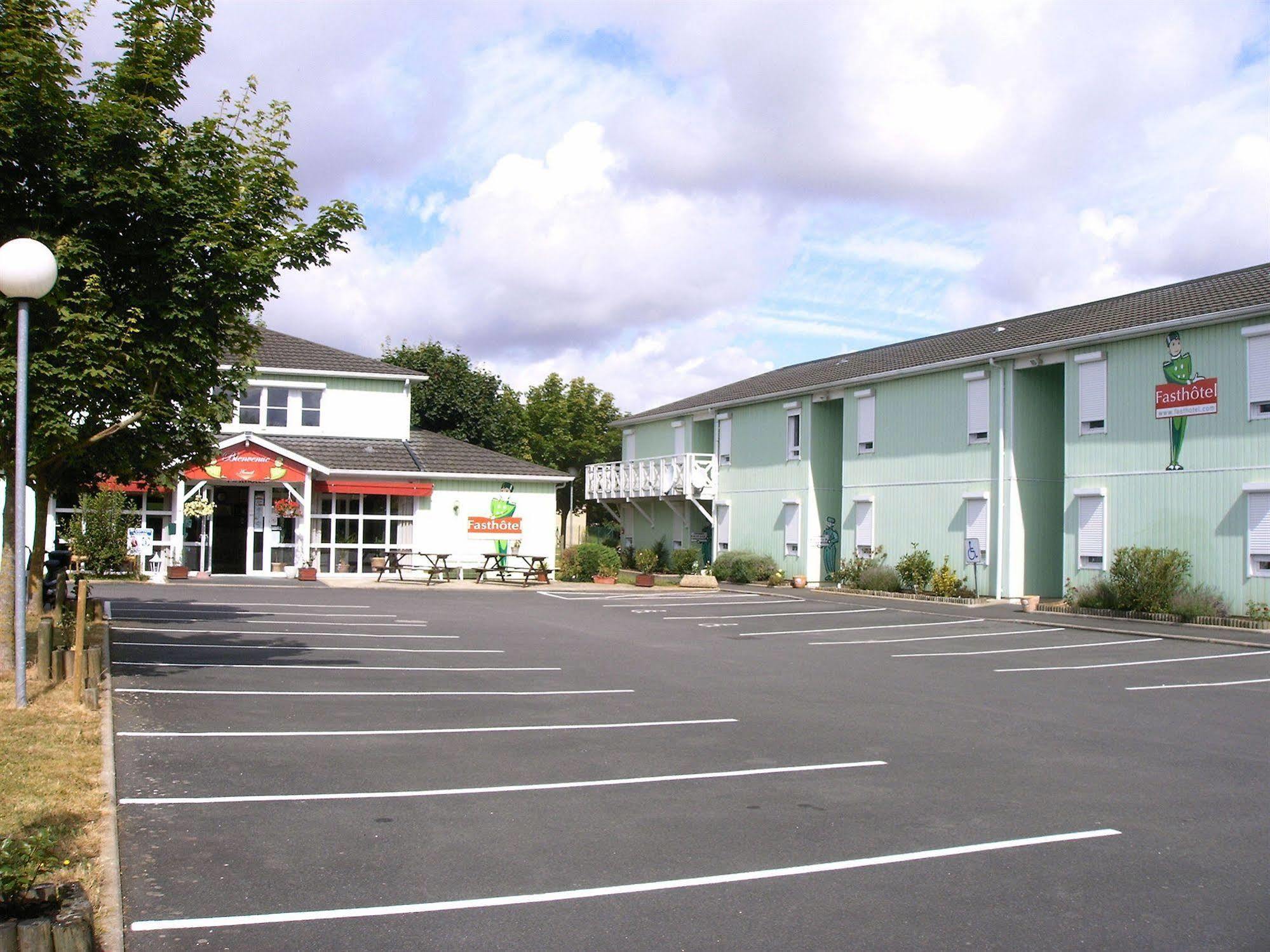 ז'ונה-קלה Brit Hotel Essentiel Poitiers Gare Du Futuroscope מראה חיצוני תמונה